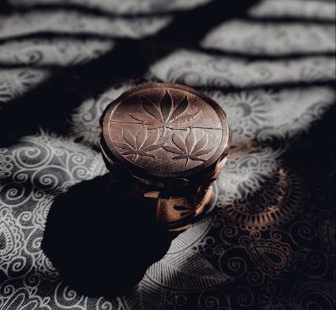 Finding a Plug in Prague: Local Whispers